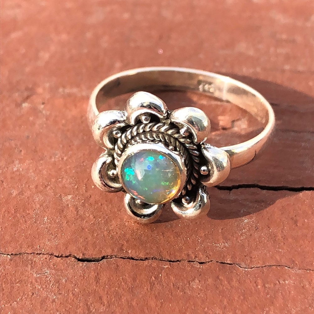 NWT FLASHY OPAL 925 STERLING SILVER RING, SIZE 8